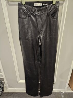Abercrombie & Fitch black vegan leather pants size 25/0